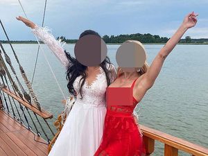 Viral Wanita Kondangan Tampil Seksi Pakai Gaun Transparan, Dihujat Netizen