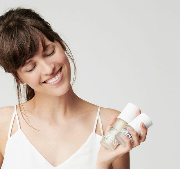 Primer Makeup/pinterest.com/xxfamilyguyxx Ilustrasi primer makeup dengan kadungan demethicone