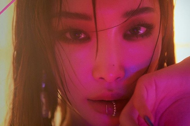 Chungha adalah salah satu idol K-Pop yang pakai tindik bibir