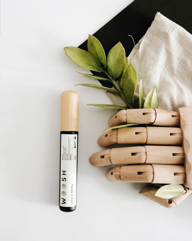 Woosh Grow/www.instagram.com/woosh_id/ Produk eyelash serum lokal yang terbuat dari bahan alami untuk memanjangkan bulu mata