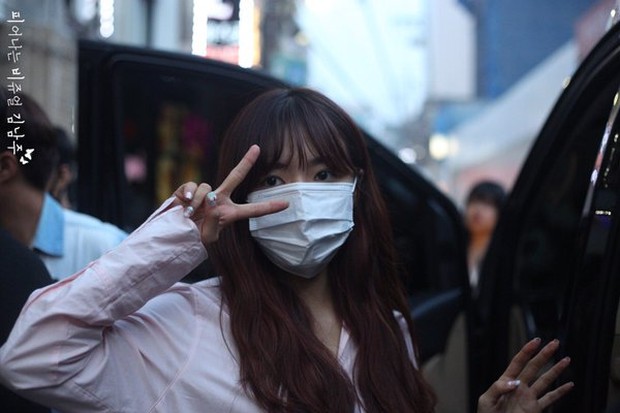 Namjoo APINK Pakai Masker Wajah/ Foto: Twitter