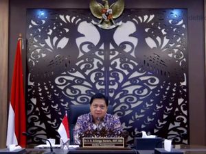 Airlangga Hartarto Apresiasi Nitilaku & Temuan Ge-Nose C19 UGM Airlangga Hartarto Apresiasi Nitilaku & Temuan Ge-Nose C19 UGM