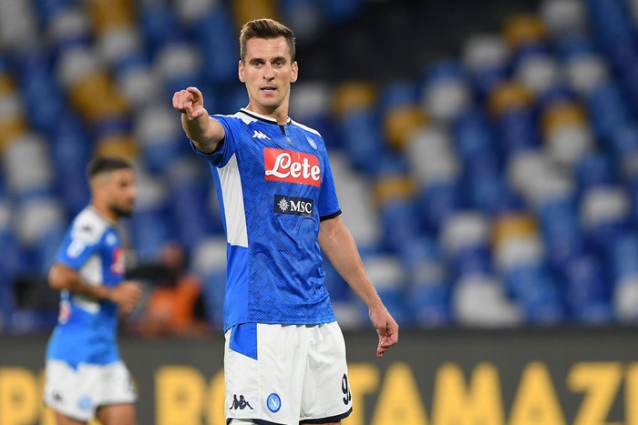 NAPLES, ITALY - JULY 05: Arkadiusz Milik of SSC Napoli gestures during the Serie A match between SSC Napoli and  AS Roma at Stadio San Paolo on July 05, 2020 in Naples, Italy. (Photo by Francesco Pecoraro/Getty Images)