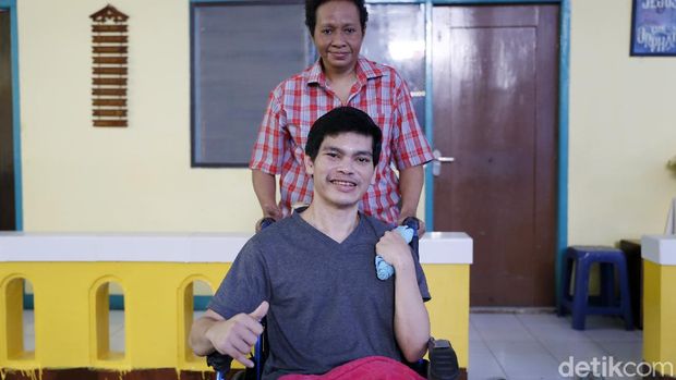 El Ibnu, vokalis Elkasih