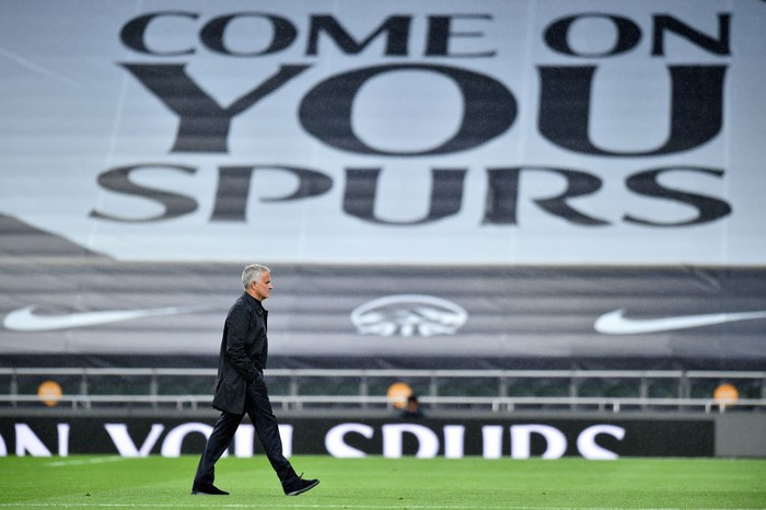 LONDON, ENGLAND - JUNE 19:  Jose Mourinho, Manager of Tottenham Hotspur walks out prior to the Premier League match between Tottenham Hotspur and Manchester United at Tottenham Hotspur Stadium on June 19, 2020 in London, England. (Photo by Glyn Kirk/ Pool via Getty Images)