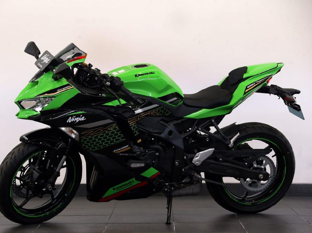 Dibanderol Rp 112 Jutaan, Segini Pajak Tahunan Ninja ZX-25R ABS SE Dibanderol Rp 112 Jutaan, Segini Pajak Tahunan Ninja ZX-25R ABS SE