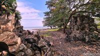 Foto: Gerbang Menuju Kerajaan Laut Selatan