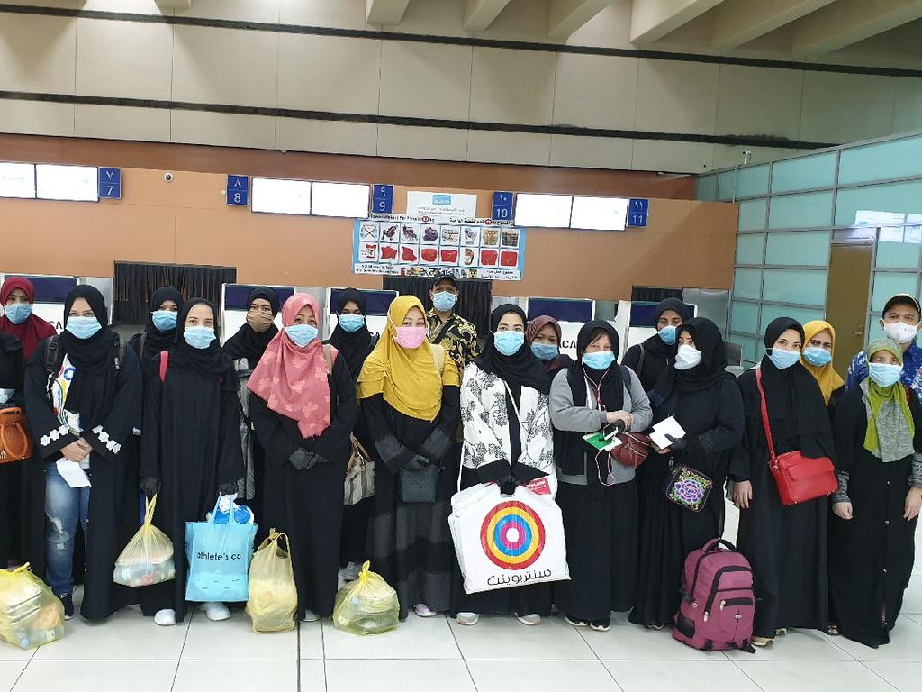 KBRI Riyadh Pulangkan 18 WNI Korban TPPO, Ada yang Sakit Kanker Ganas KBRI Riyadh Pulangkan 18 WNI Korban TPPO, Ada yang Sakit Kanker Ganas