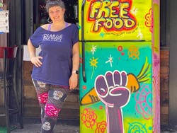 Kulkas Artistik Ini Tersebar di New York untuk Bantu Orang Tak Mampu