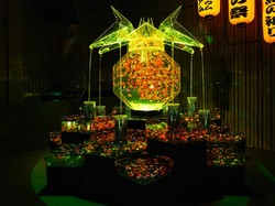 Lihat 30 Ribu Ikan Mas Koki Berenang di Art Aquarium Tokyo