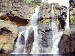 Warga Sulteng Hilang Terseret Arus Usai Jatuh dari Air Terjun Setinggi 30 Meter