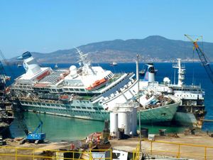 Akhir Perjalanan dari Kapal Pesiar