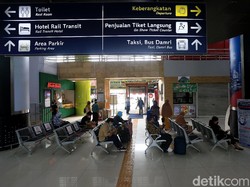 Hari Pertama Cuti Bersama, 9.696 Orang Naik Kereta Keluar Jakarta