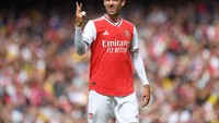 Kalau ini adalah Nacho Monreal, bek kiri eks Arsenal yang kini bermain di Real Sociedad. Mirip Peter Crouch ya sekilas mukanya? (Getty Images)