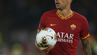 Aleksandar Kolarov, bek kiri AS Roma yang dulunya bermain untuk Manchester City punya kembaran di Liga Spanyol (Getty Images)
