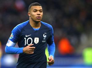 6 Pesepakbola yang Mukanya Mirip-mirip, Bisa Tebak Siapa Saja?