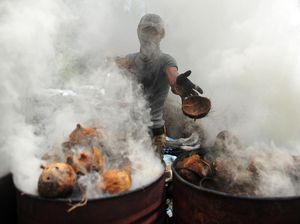 Produksi Arang Batok di Jambi Capai 500 Kg Per Hari Lho