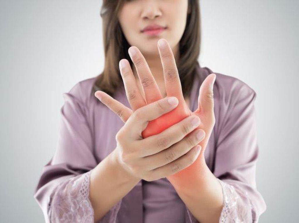 Tangan Sering Kebas atau Kesemutan? Waspada Gejala Diabetes Tangan Sering Kebas atau Kesemutan? Waspada Gejala Diabetes
