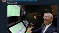 MU Menang, Twitter Gaduh... Ada Meme Sindir Sir Alex dan VAR