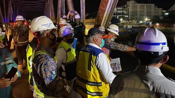 Cek Calon Ikon Baru Kalsel, Menteri PUPR Ingatkan Produk Lokal