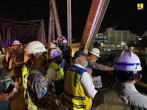 Cek Calon Ikon Baru Kalsel, Menteri PUPR Ingatkan Produk Lokal