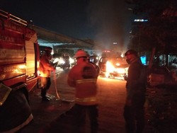 Satu Mobil di Bekasi Terbakar, Diduga Korsleting Listrik