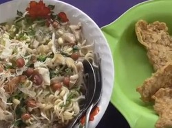 Segarnya Mantap! Nasi Berenang Khas Polewali Mandar