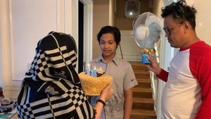 Kulineran Mewah Nino Kuya, Anak Uya Kuya yang Sering Prank Jadi Gembel