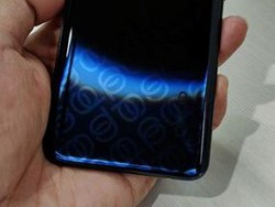 Penampakan Nyata OPPO Reno4 Berbalut Desain Mewah Warna Hitam Pekat