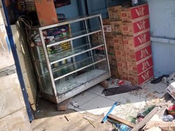 Truk Boks Tabrak Warung di Casablanca, Polisi: Sopir Hilang Konsentrasi