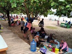 Pantai Pangandaran Mulai Diserbu Wisatawan