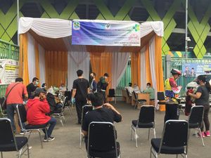 Pemkot Bekasi Sisir Pengunjung CFD yang Tak Bermasker untuk Dites Rapid Corona Pemkot Bekasi Sisir Pengunjung CFD yang Tak Bermasker untuk Dites Rapid Corona