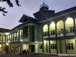 61 Santri dan Guru Ponpes Gontor Diisolasi di Wisma Darussalam