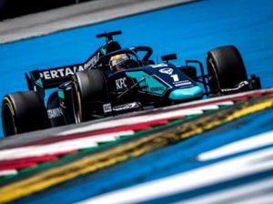 Sean Gelael Bawa Satu Poin dari Feature Race F2 Styria Sean Gelael Bawa Satu Poin dari Feature Race F2 Styria