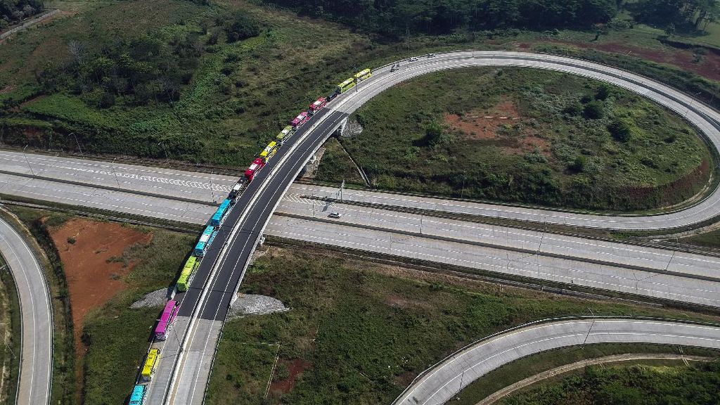 Yuk Ikut Tur Wisata Normal Baru Yuk Ikut Tur Wisata Normal Baru