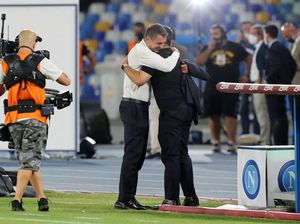 Napoli Vs Milan: Pelukan Hangat Iringi Pertemuan Gattuso dan Maldini