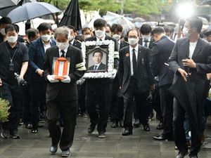 Tewas Bunuh Diri, Acara Pemakaman Wali Kota Seoul Diprotes Tewas Bunuh Diri, Acara Pemakaman Wali Kota Seoul Diprotes