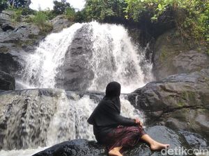 Menjelajah Keindahan Air Terjun Laduan dan Kambelung di Polman Menjelajah Keindahan Air Terjun Laduan dan Kambelung di Polman