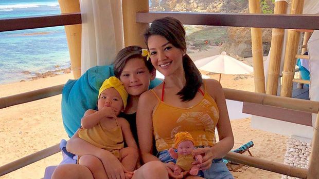 Farah Quinn dan Anak-anaknya