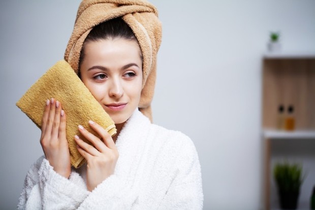 Gunakan Handuk Khusus untuk Wajah/Freepik.com Tips higienis menggunakan skincare