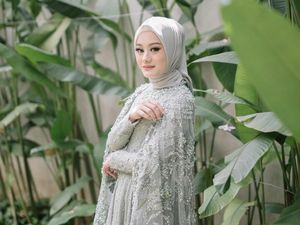 8 Gaya Hijab Dinda Hauw dari Lamaran, Pengajian Hingga Akad Nikah 8 Gaya Hijab Dinda Hauw dari Lamaran, Pengajian Hingga Akad Nikah
