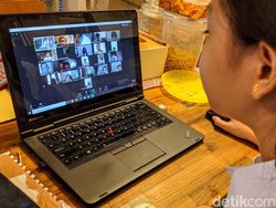 Hari Pertama KBM di DKI Secara Daring