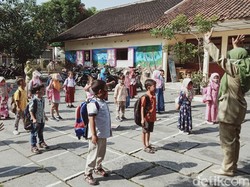 Hari Pertama Sekolah di Klaten, Sosialisasi Protokol Corona ke Siswa-Ortu