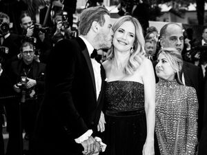 Kisah Cinta John Travolta dan Kelly Preston yang Meninggal karena Kanker Kisah Cinta John Travolta dan Kelly Preston yang Meninggal karena Kanker