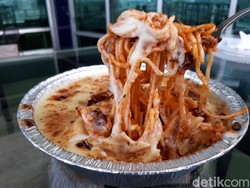 Kejunya Ga Pelit: Gurihnya Spaghettini dan Samyang Panggang Berselimut Keju