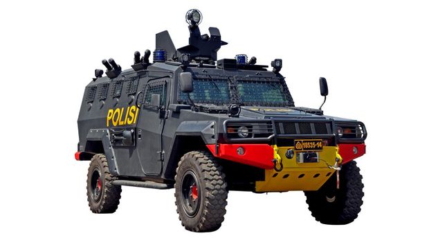 Komodo 4x4 APC Police