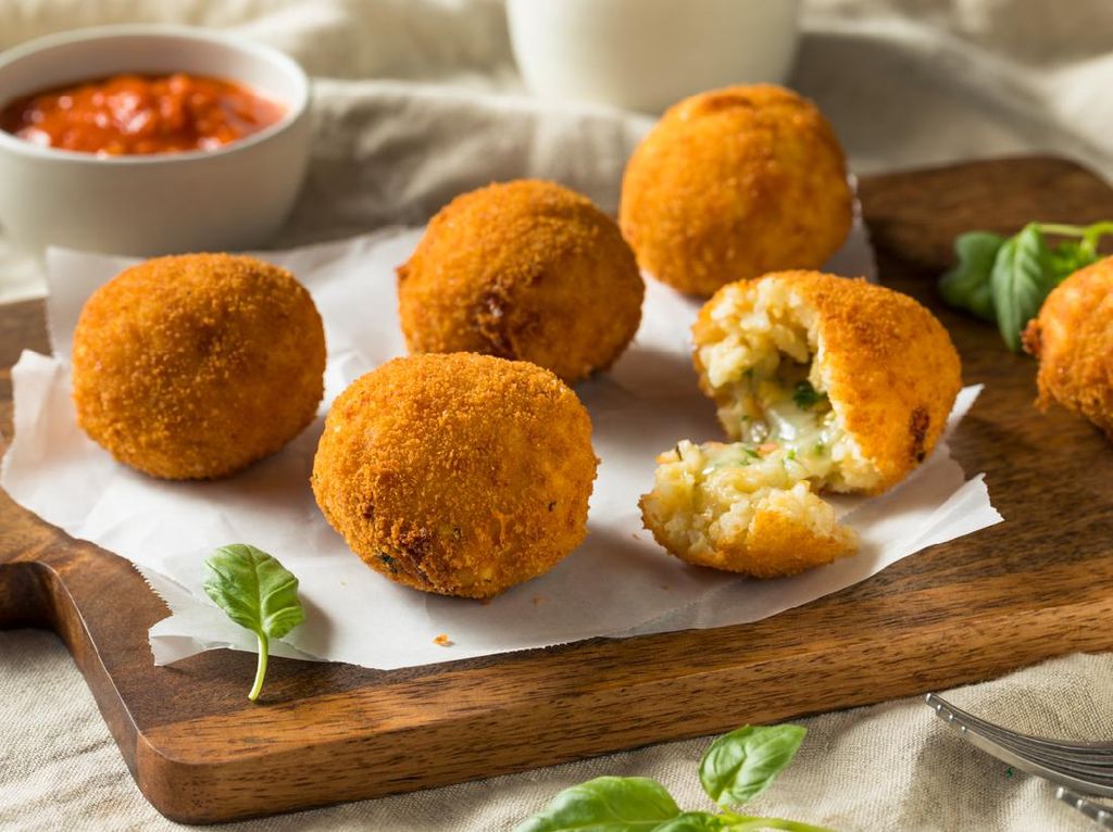 Resep Kroket Nasi Untuk Camilan si Kecil Resep Kroket Nasi Untuk Camilan si Kecil