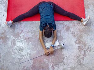 Ketika Atlet Anggar Ini Harus Berlatih Sendiri