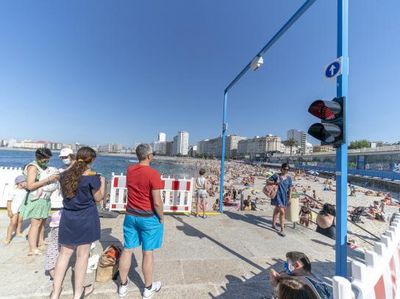 Ada Lampu Merah di Pantai Spanyol