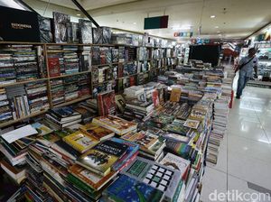 Apa Itu Majas? Ini 5 Jenis yang Sering Digunakan dan Contohnya Apa Itu Majas? Ini 5 Jenis yang Sering Digunakan dan Contohnya